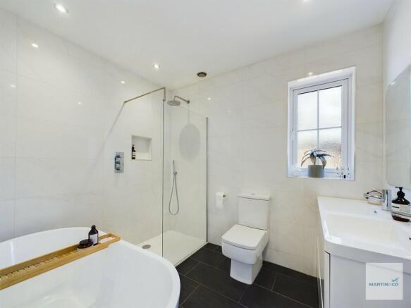 CAM03394G0-PR0174...