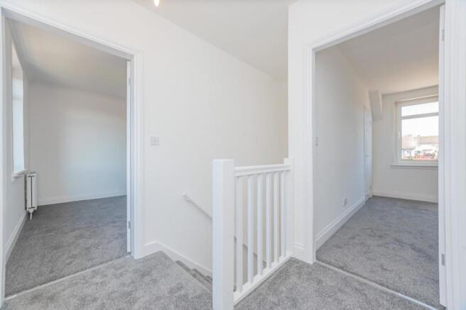 13. Upstairs Hallway.jpg