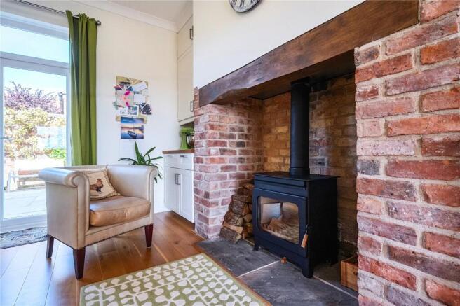 4 bed Detached for sale Image 5