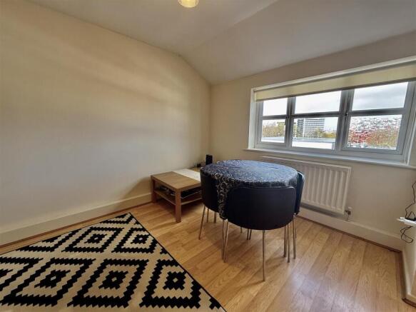 LOUNGE/DINING/KITCHEN