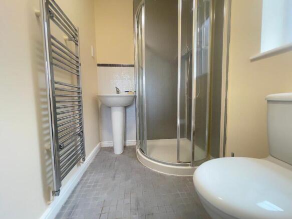 3 bed Detached to rent Image 11