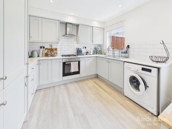 3 bed Semi-Detached for sale Image 4