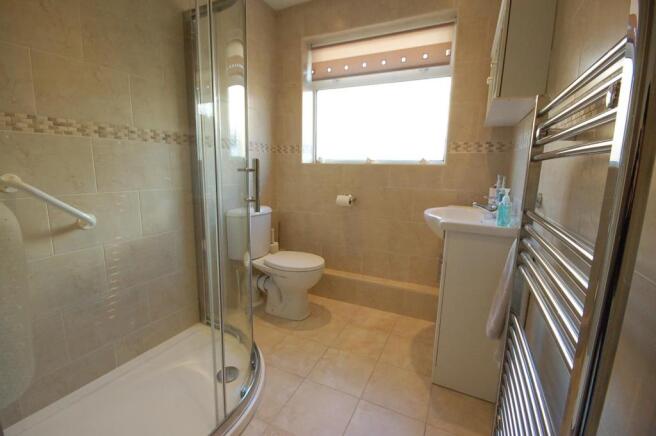 SHOWER ROOM
