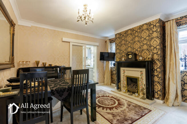 Dining Room T202409231705.jpg