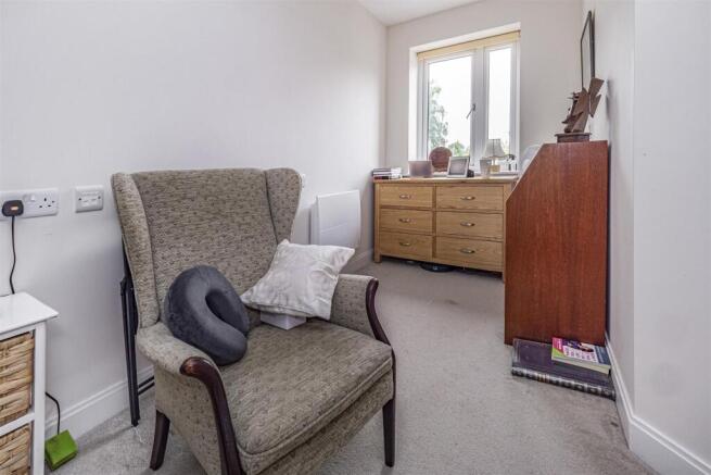 1 bed Apartment for sale Image 7