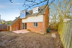 8, Eskdale, St. Albans AL2 1TJ
