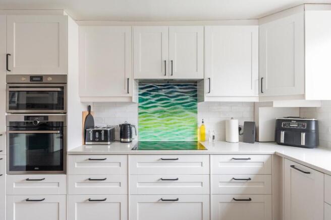 0G1ABH - Kitchen A.jpg