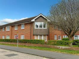 Flat 32, St Catherines Court, Irvine Road, Littlehampton BN17 5HP