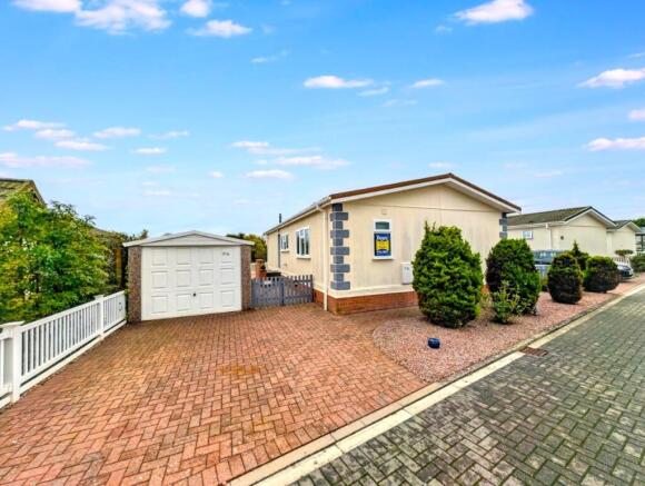 driveway/garage