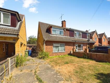 Ladywood Avenue, Farnborough, Hampshire, GU14