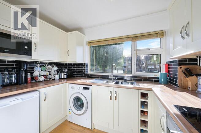 Scotts Farm Road, Epsom - KT19 9LN