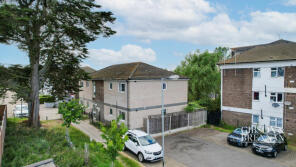 4, Crouch Apartments, Pitseaville Grove, Basildon SS16 4HW