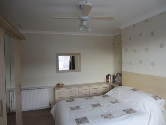 Master Bedroom2