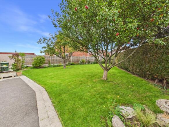 Ethelda Drive, Newton, CH2 photo 4
