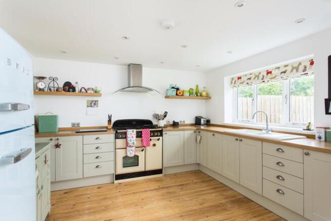 KITCHEN: