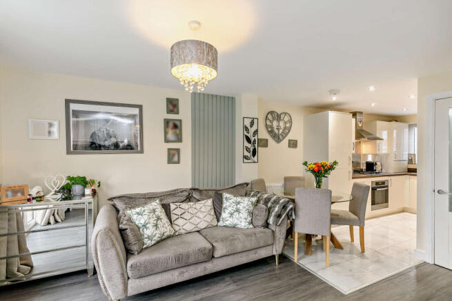 2 bed Terraced for sale Image 6