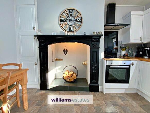 feature fire surround