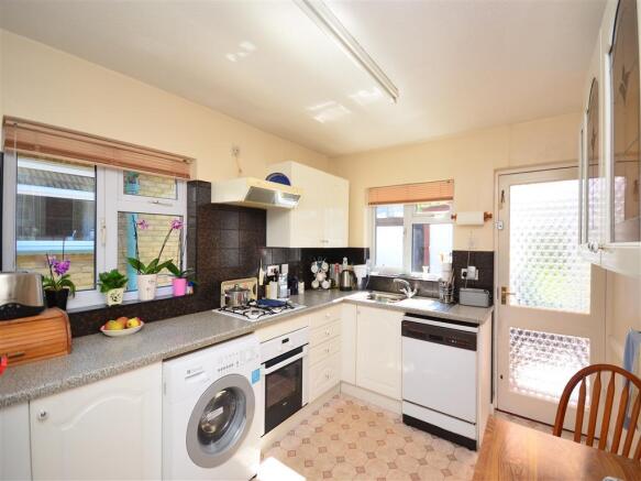 Kitchen/Breakfast Room