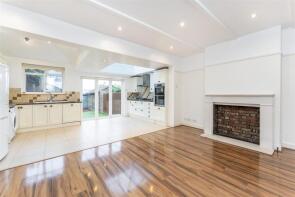 92, Princes Avenue, Acton, London W3 8LT