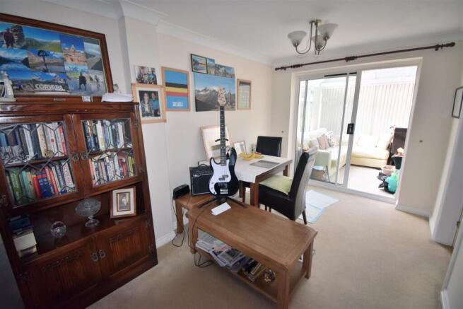 Lounge / Dining Room