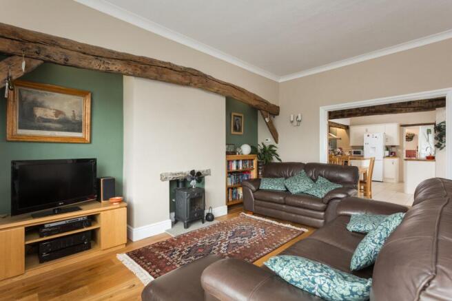 3 bed Semi-Detached for sale Image 7