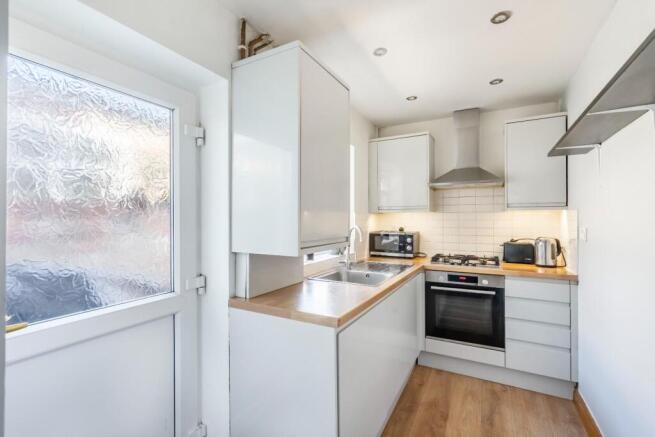 2 bed Terraced for sale Image 6