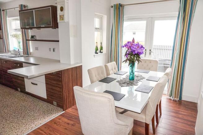 Kitchen/Dining Room