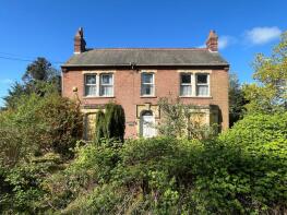 Highlands, Wisbech Road, Outwell PE14 8PJ