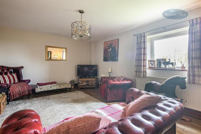 4 bed Barn Conversion for sale Image 6