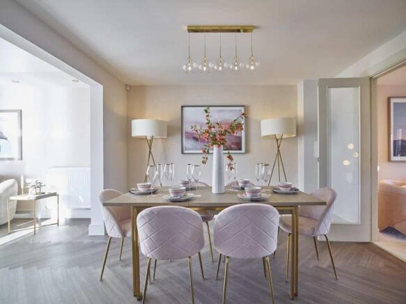 Everett Grand Bearsden dining 4