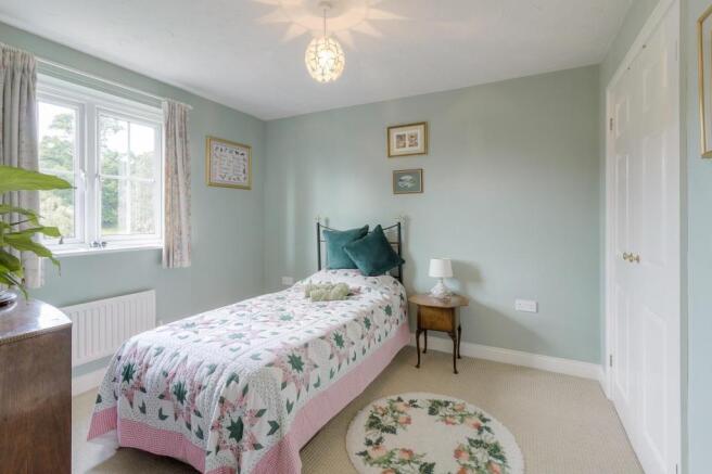 Bedroom 4.jpg