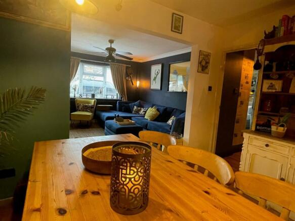 Dining Area.jpg