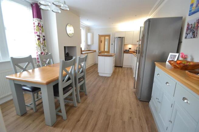 23ERSHAMKITCHEN.JPG