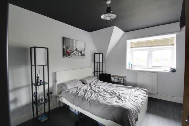 Bedroom 1 (Double)