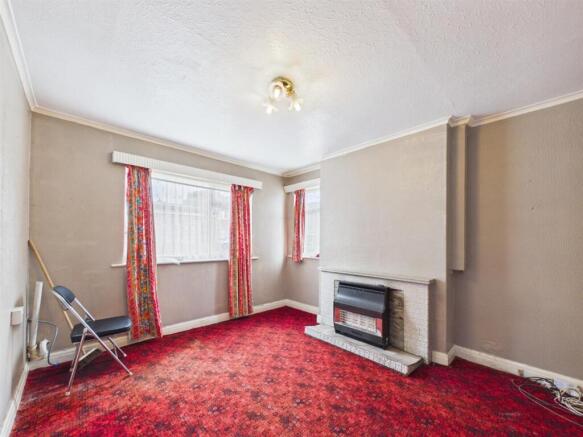 3 bed Semi-Detached for sale Image 4
