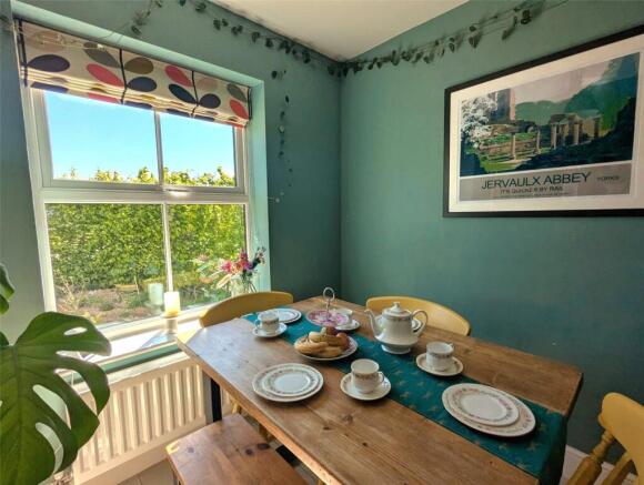 Mulberry Vale, Romanby, Northallerton, North Yorkshire, DL7 photo 4