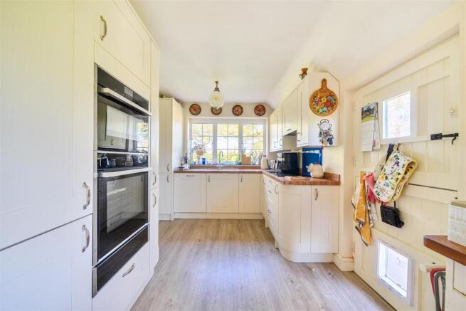 Kitchen.jpg