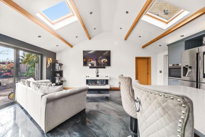 7 bed Barn Conversion for sale Image 8