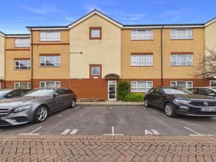 Chertsey Road, Feltham, TW13