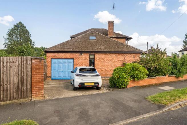 Millfields Avenue, Rugby, CV21 photo 4