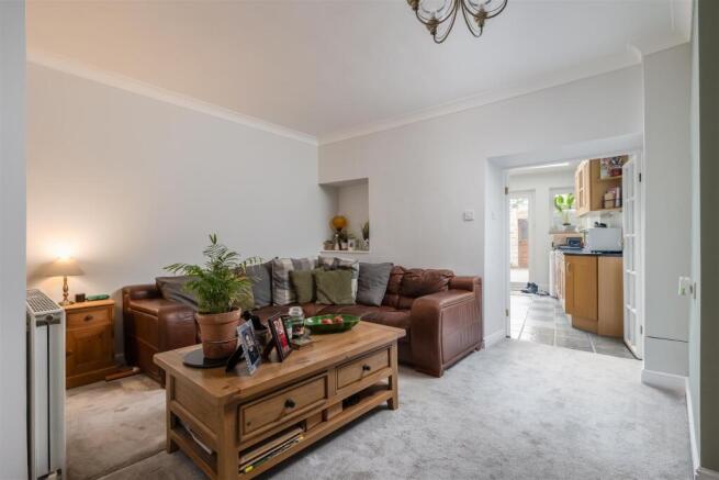 Eastgate 111 Sitting Room-1.jpg