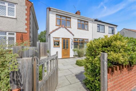 Cadbury Heath Road, Oldland Common
