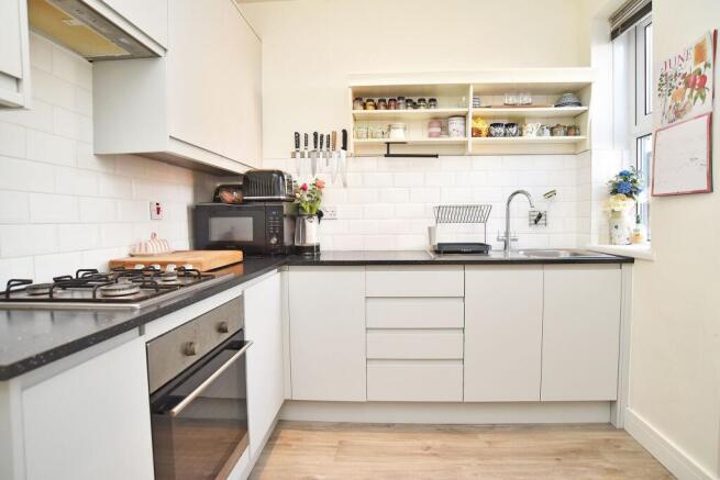 2 bed Terraced for sale Image 11