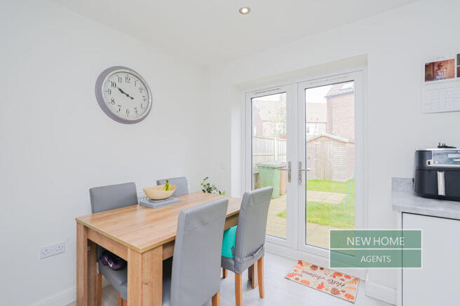 3 bed Semi-Detached for sale Image 5