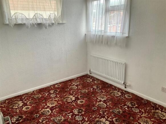 bed2.jpg