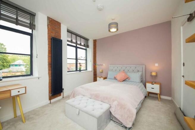 2 bed Duplex for sale Image 12
