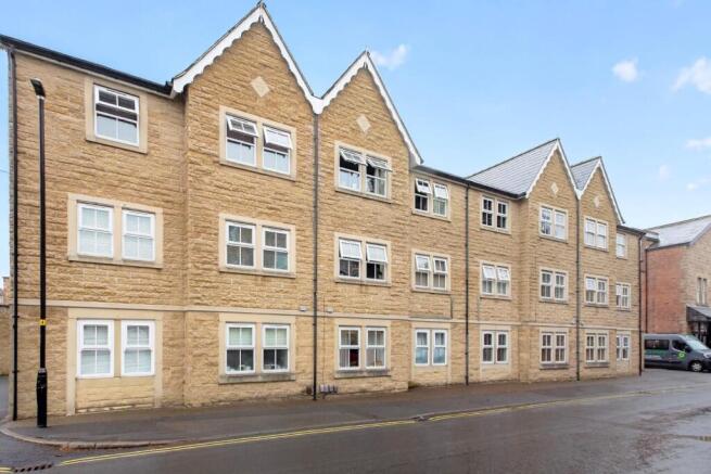 2 bed Apartment for sale in harrogate