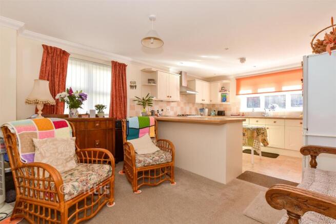 Kitchen/ Breakfast Room