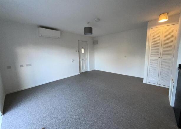 Lounge / Bedroom