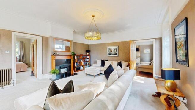 2 bed Apartment for sale Image 4